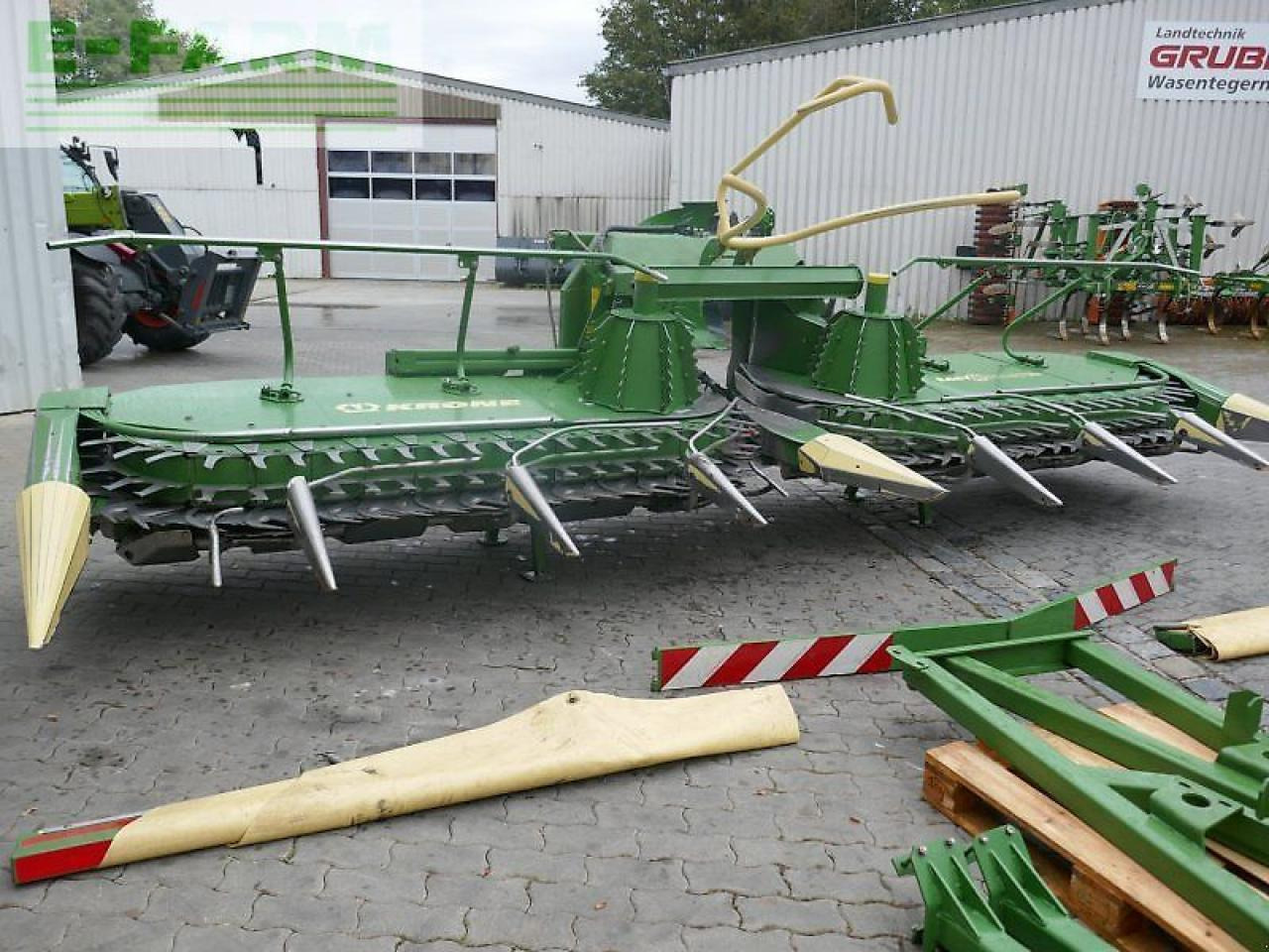 Krone easy collect 6000 fp - Accessoire aux ensileuses: photos 1 Krone easy collect 6000 fp - Accessoire aux ensileuses: photos 1