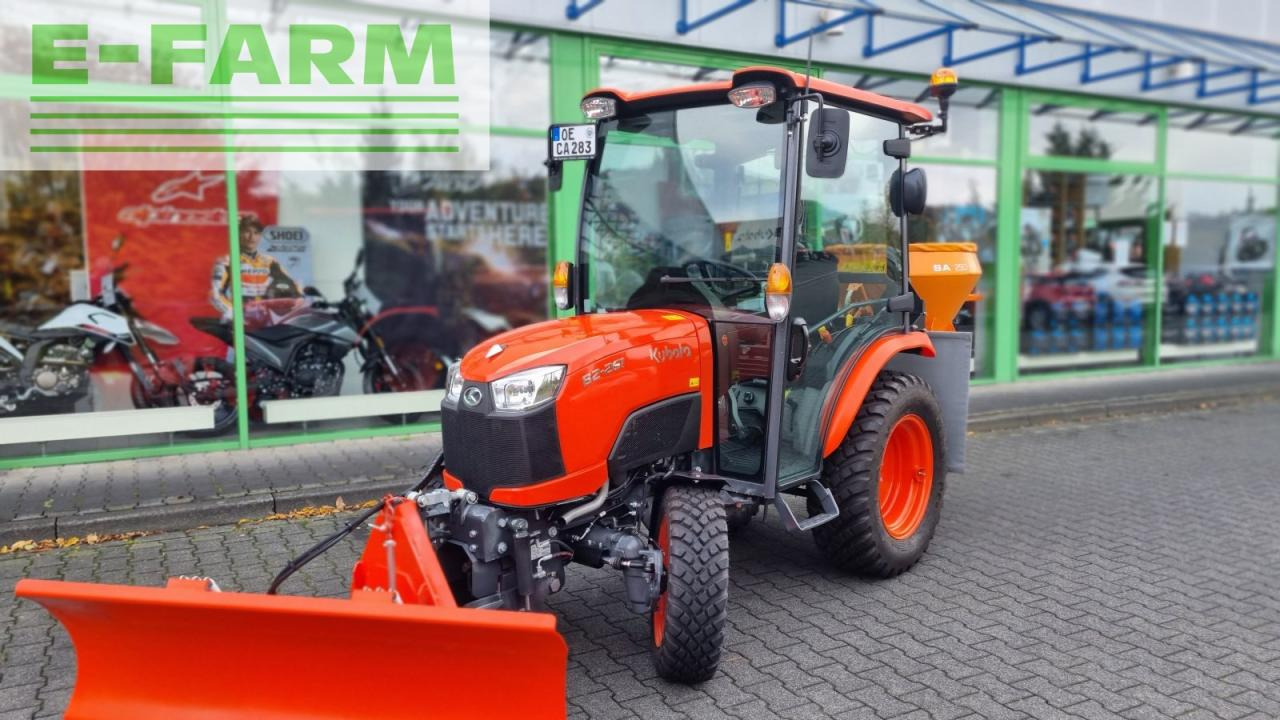 Tracteur agricole Kubota b2-231h cab ab 0,99% winterdienstpaket: photos 9