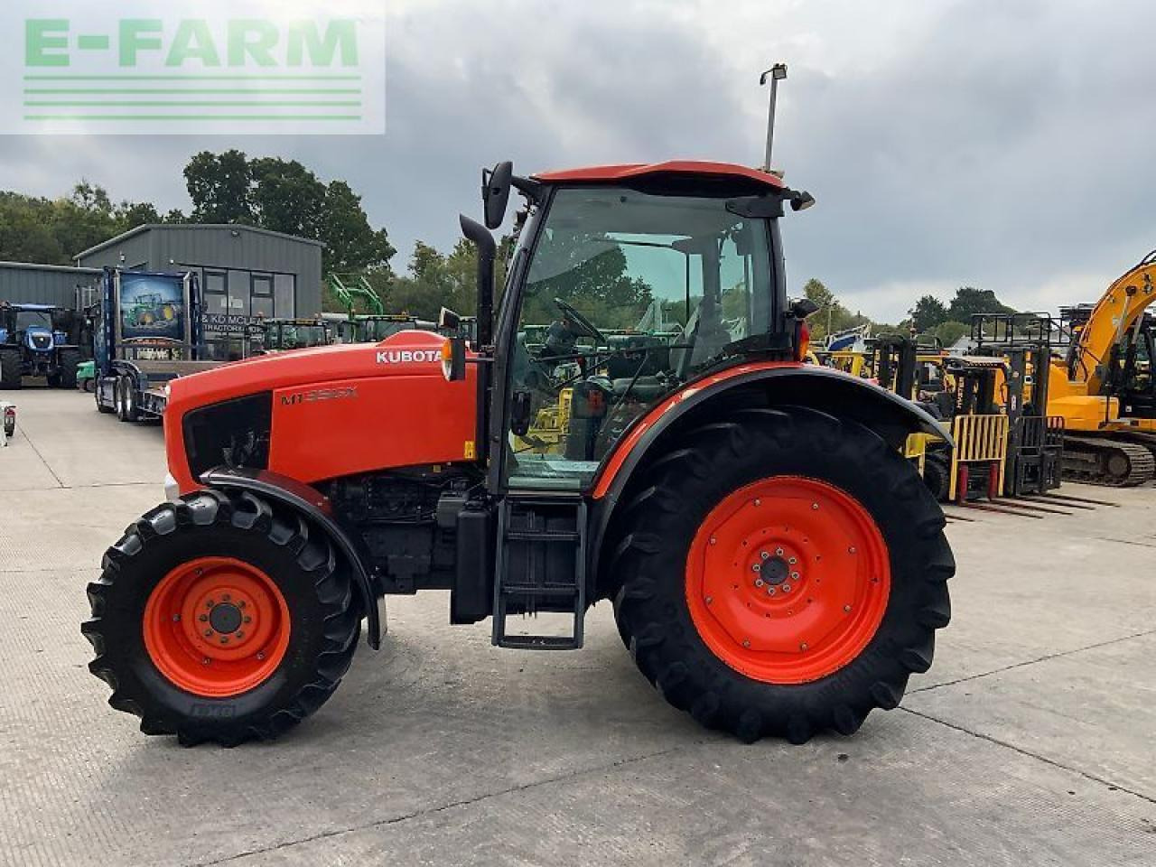 Kubota m135 gx tractor (st24279) - Tracteur agricole: photos 5 Kubota m135 gx tractor (st24279) - Tracteur agricole: photos 5