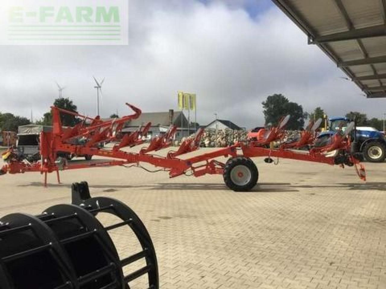Kuhn challenger 8 nsh - Charrue: photos 3 Kuhn challenger 8 nsh - Charrue: photos 3
