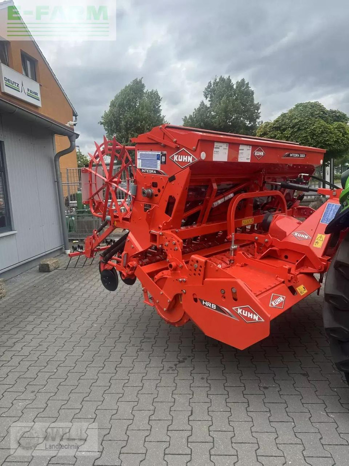 Kuhn combiliner integra - Combiné de semis: photos 1 Kuhn combiliner integra - Combiné de semis: photos 1