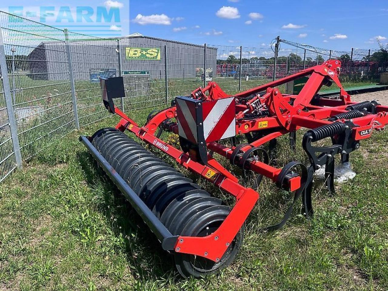 Kuhn cultimer l300 ns - Bineuse: photos 3 Kuhn cultimer l300 ns - Bineuse: photos 3