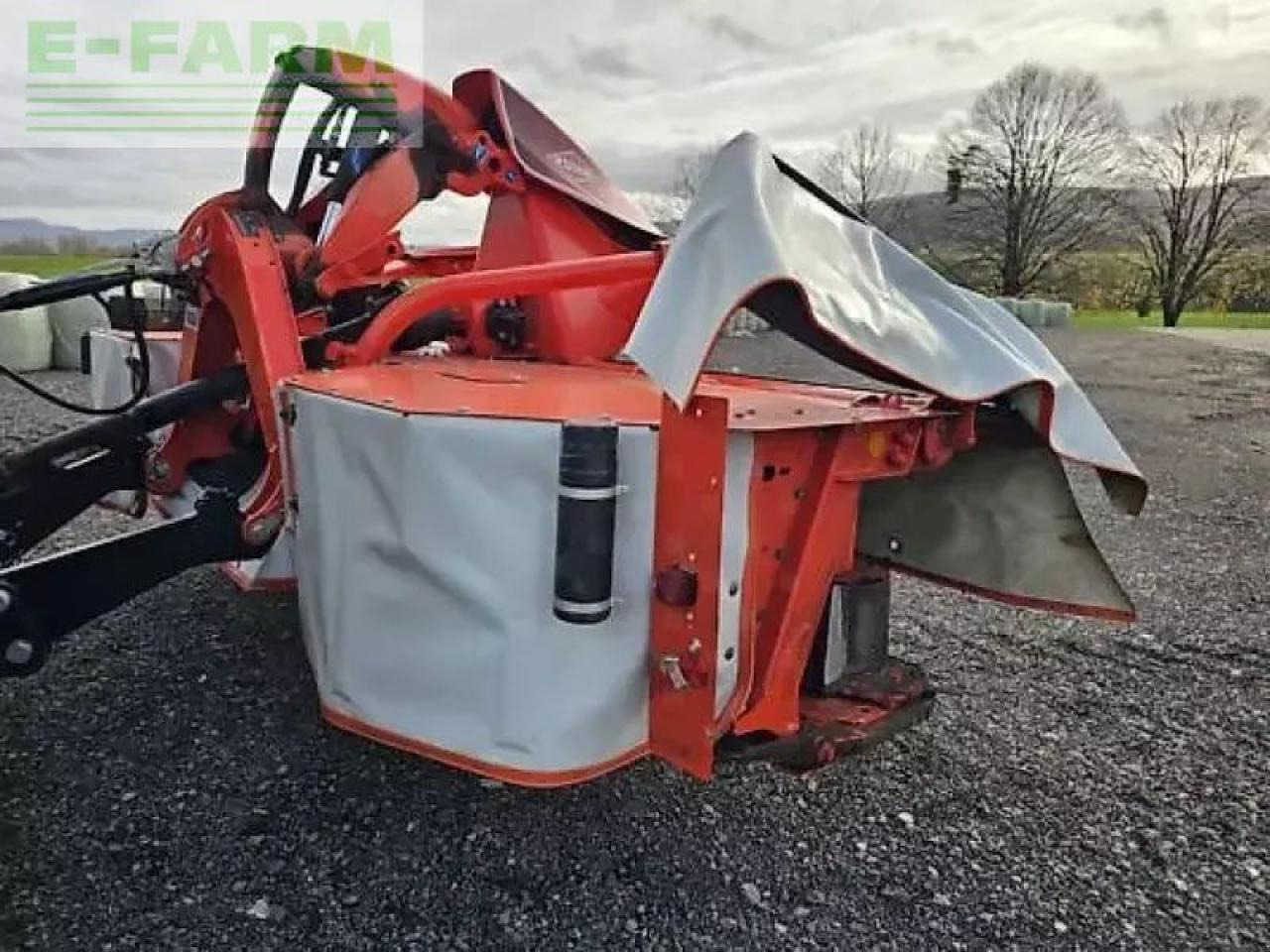 Kuhn gmd10030 et 3525 - Faucheuse: photos 5 Kuhn gmd10030 et 3525 - Faucheuse: photos 5