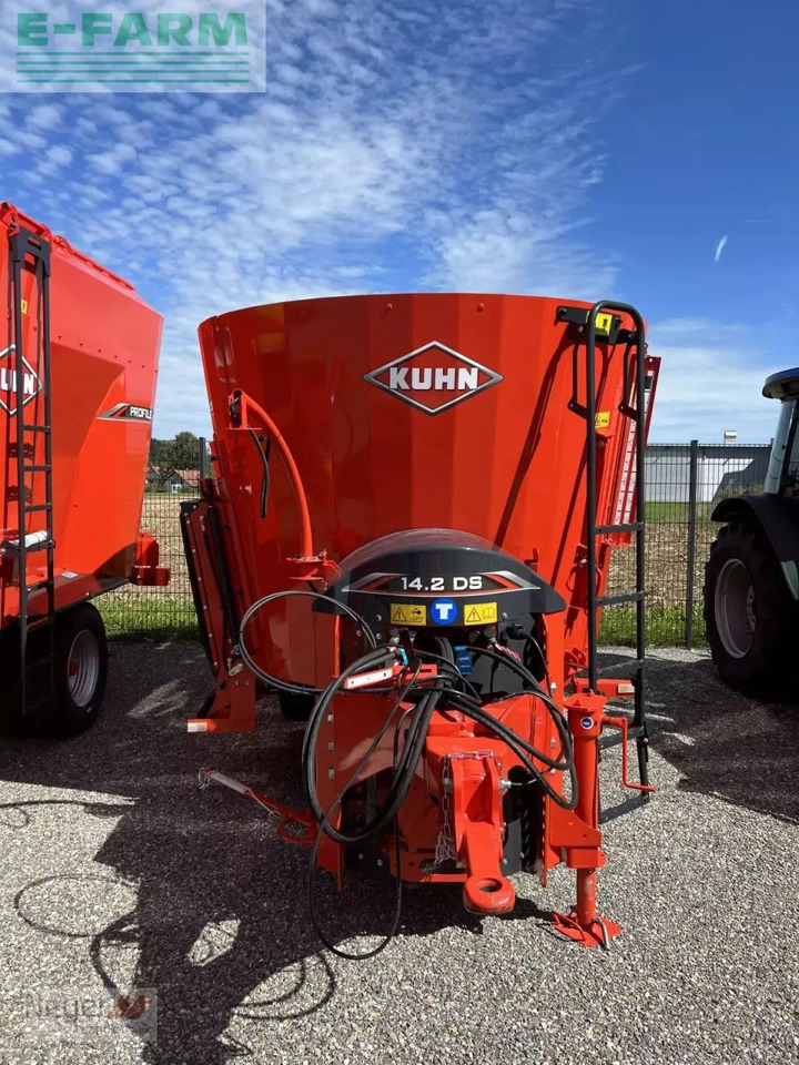 Kuhn profile 14.2 ds - Matériel d'élevage: photos 1 Kuhn profile 14.2 ds - Matériel d'élevage: photos 1