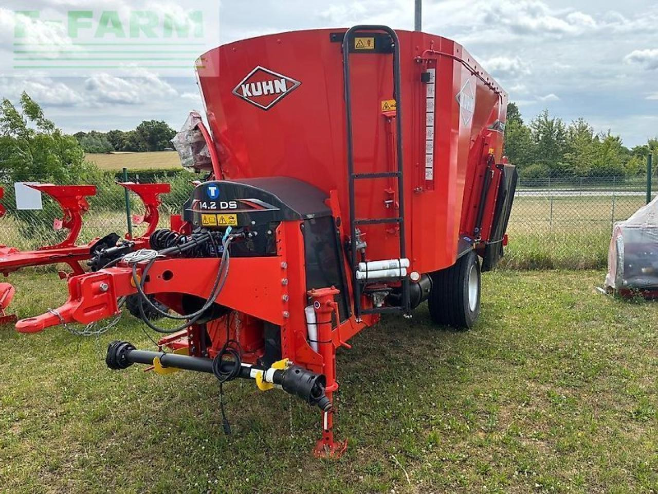 Kuhn profile 70 14.2 ds - Matériel d'élevage: photos 2 Kuhn profile 70 14.2 ds - Matériel d'élevage: photos 2