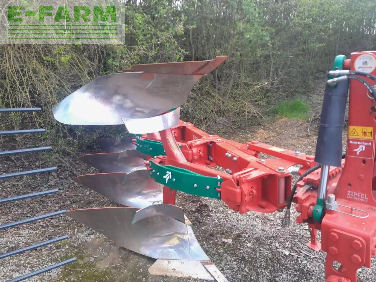 Kverneland ed 100-200 4-schar - Charrue: photos 1 Kverneland ed 100-200 4-schar - Charrue: photos 1