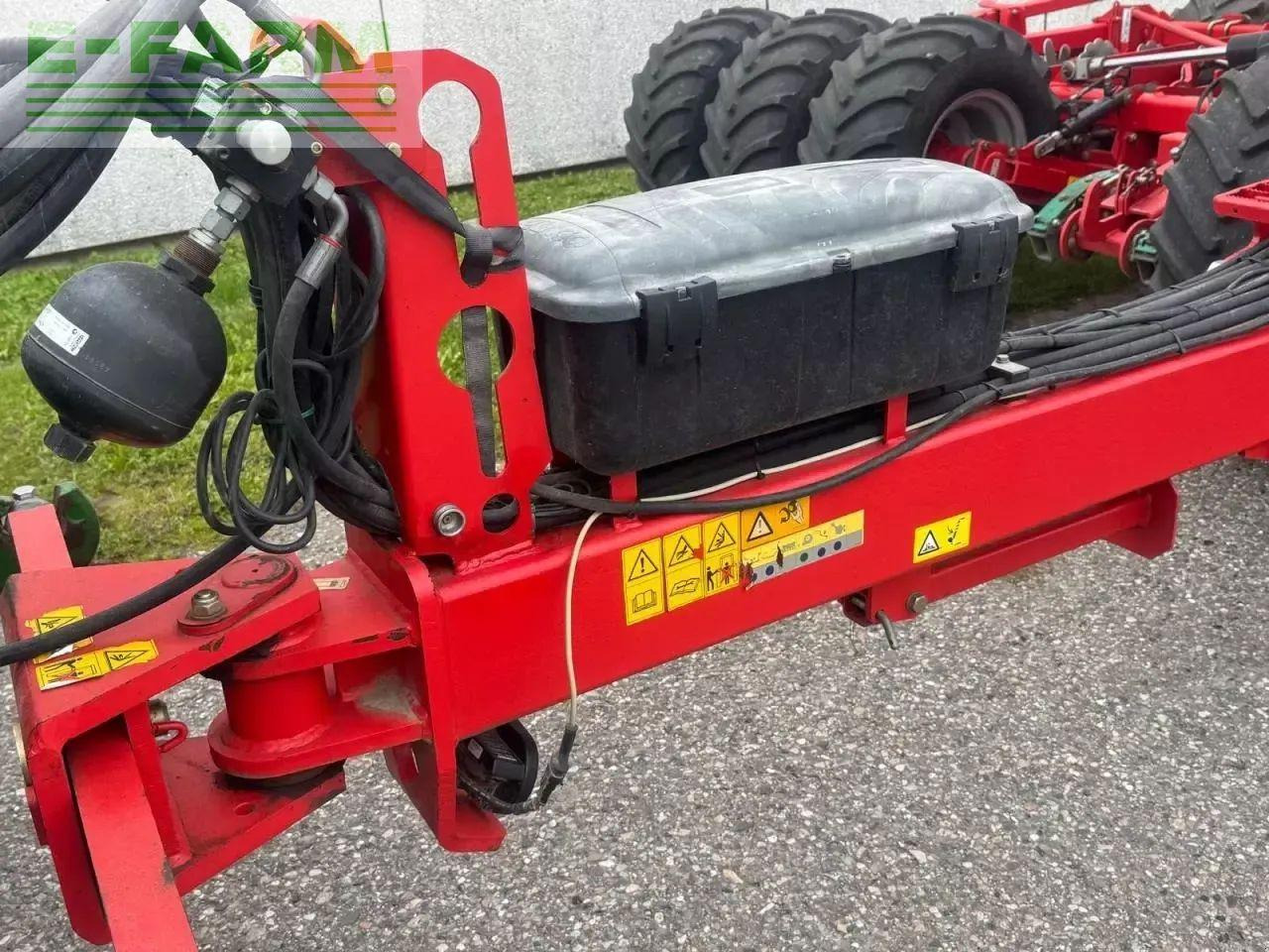 Kverneland u drill 600 - Combiné de semis: photos 2 Kverneland u drill 600 - Combiné de semis: photos 2