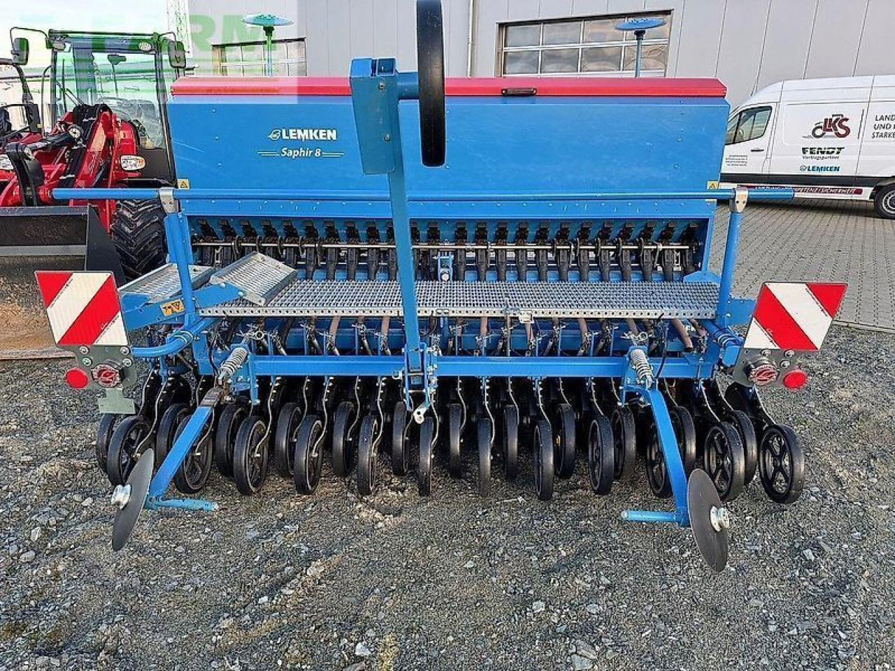 Lemken saphir 8 / 300 ds + zirkon 8 / 300 - Semoir: photos 5 Lemken saphir 8 / 300 ds + zirkon 8 / 300 - Semoir: photos 5