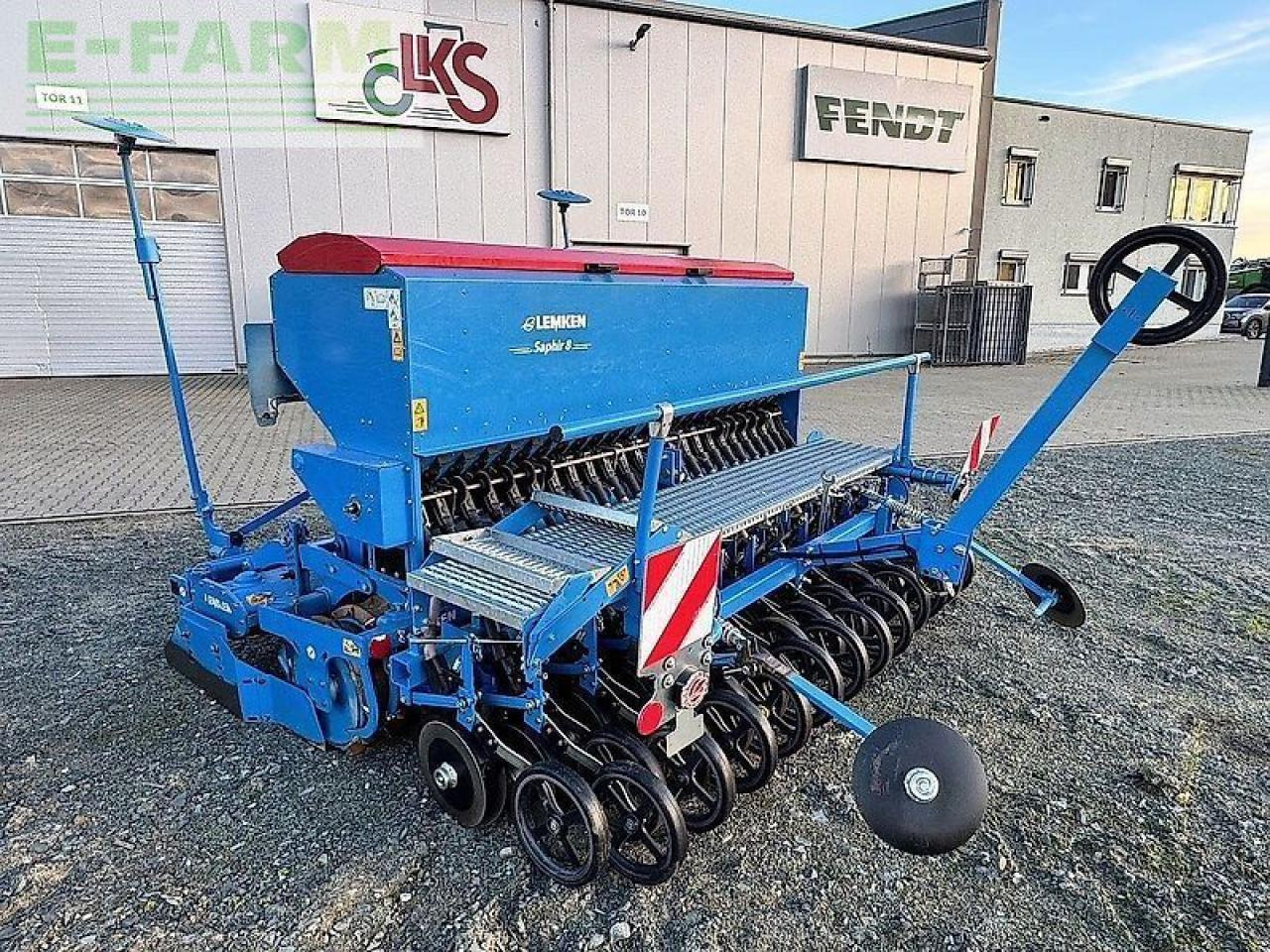 Lemken saphir 8 / 300 ds + zirkon 8 / 300 - Semoir: photos 4 Lemken saphir 8 / 300 ds + zirkon 8 / 300 - Semoir: photos 4