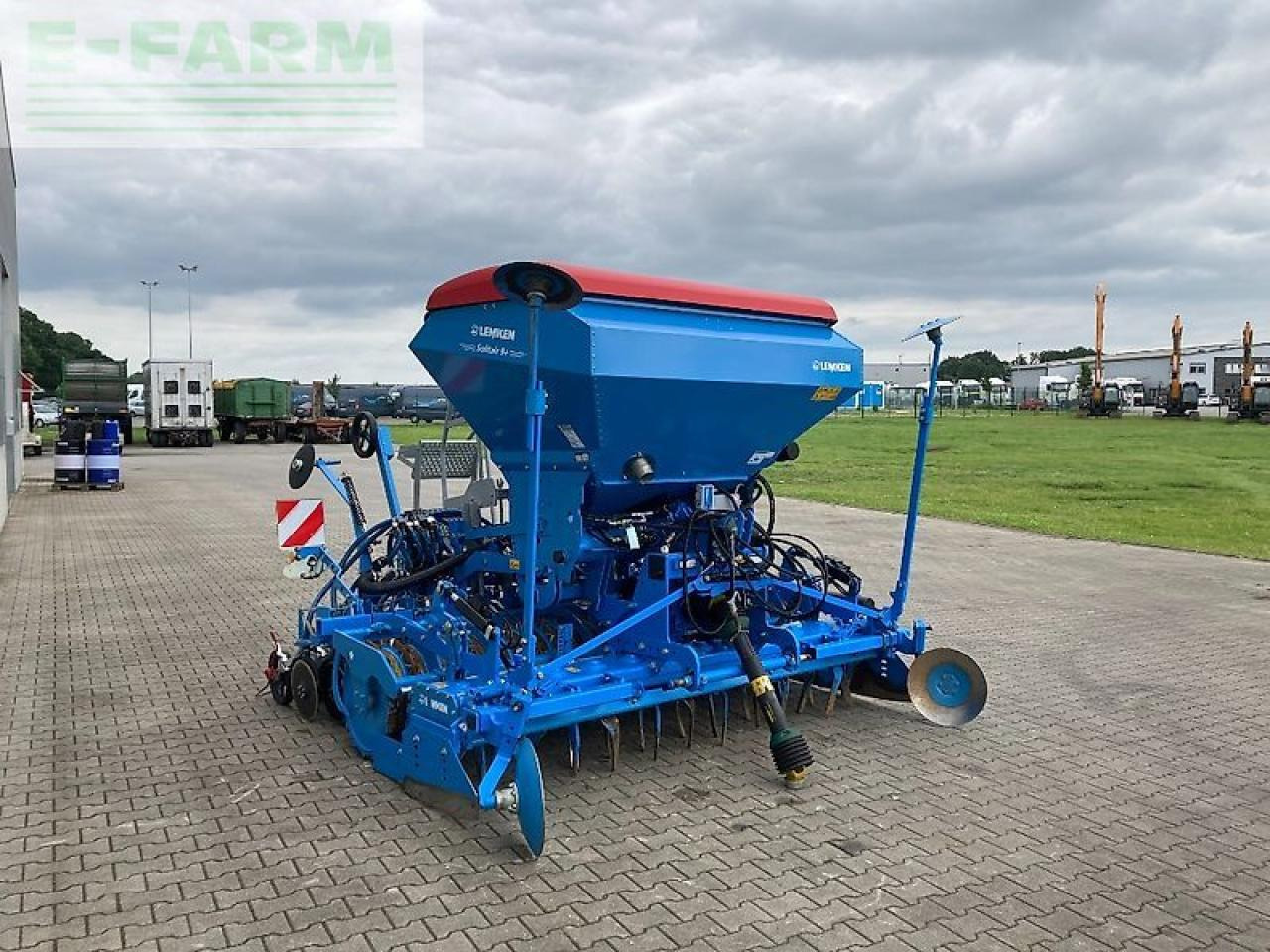Lemken solitair 9+ / zirkon 12/300 - Outils du sol: photos 5 Lemken solitair 9+ / zirkon 12/300 - Outils du sol: photos 5
