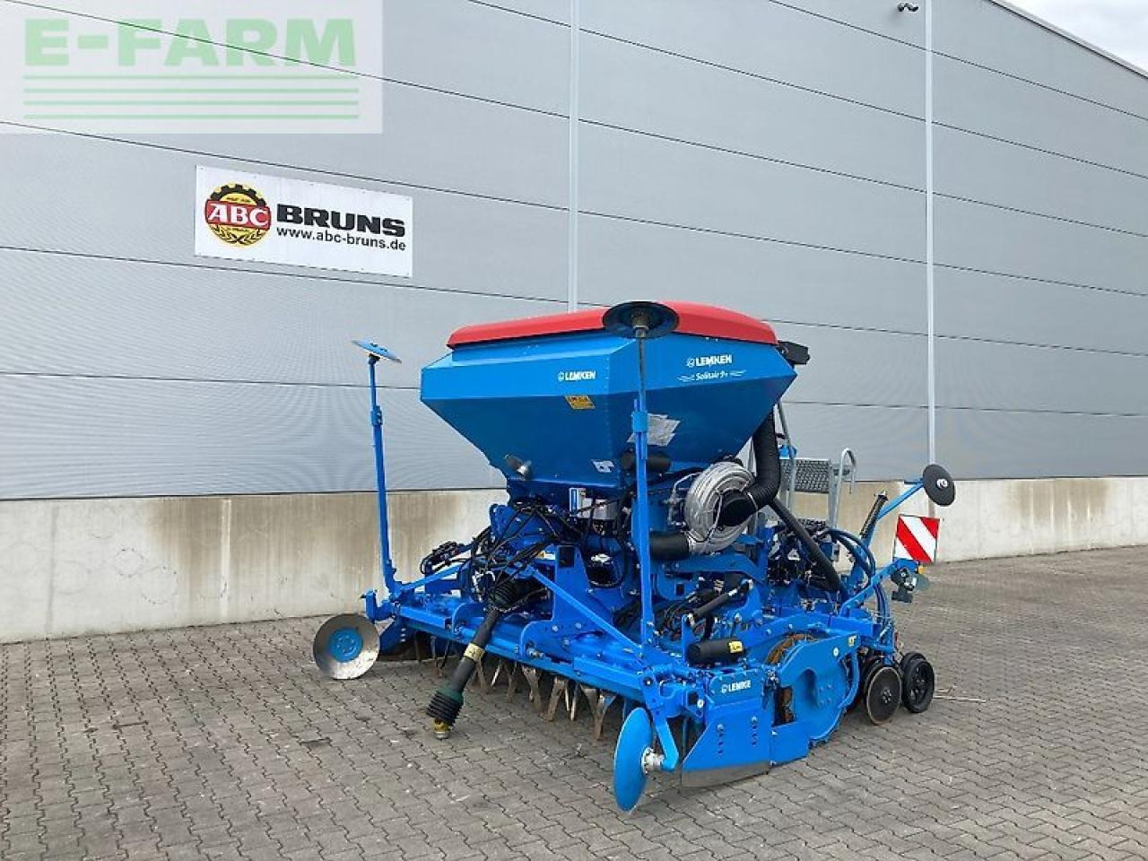 Lemken solitair 9+ / zirkon 12/300 - Outils du sol: photos 1 Lemken solitair 9+ / zirkon 12/300 - Outils du sol: photos 1