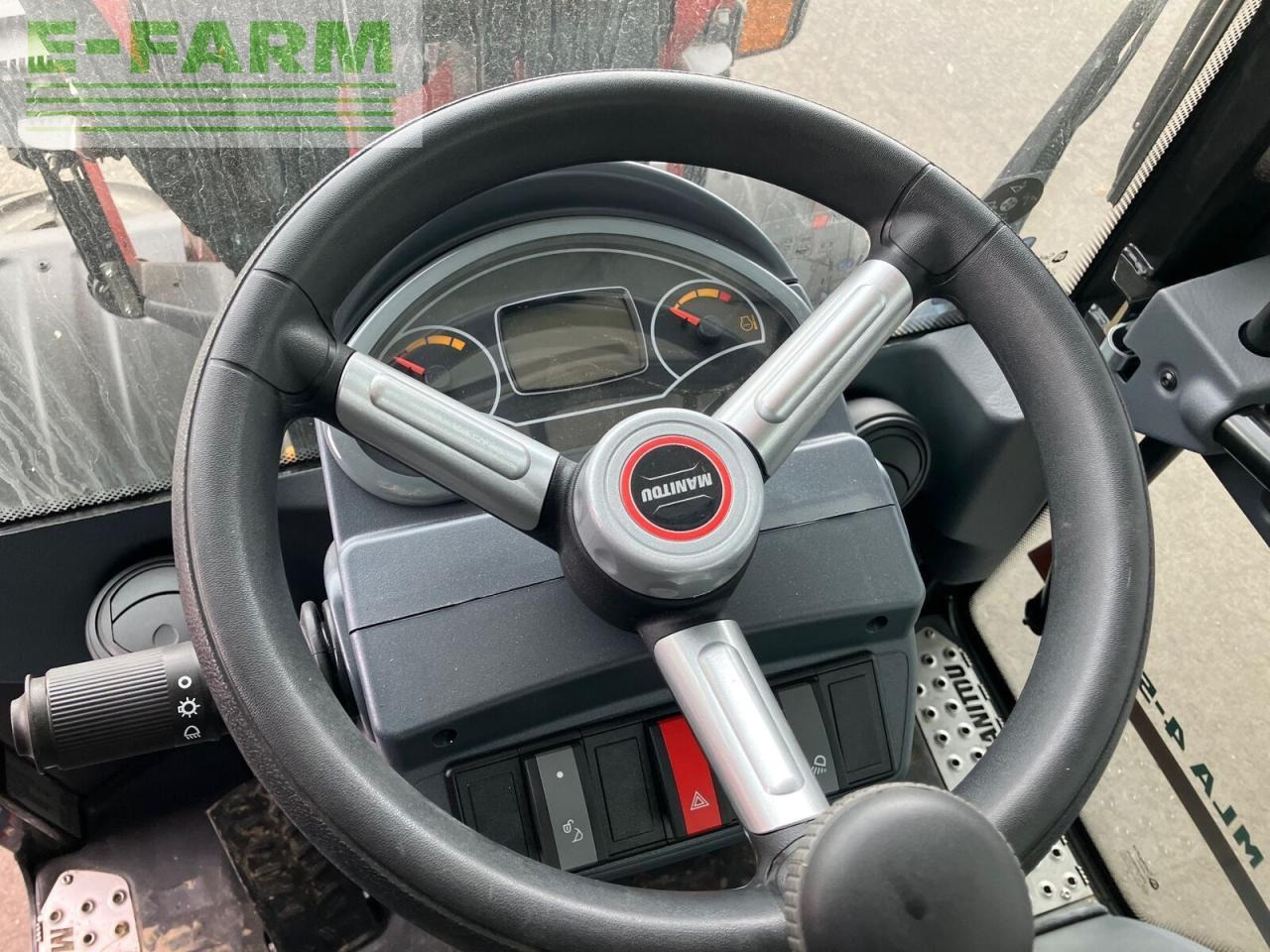 Mini pelle Manitou manitou mla 4-50: photos 15 Mini pelle Manitou manitou mla 4-50: photos 15