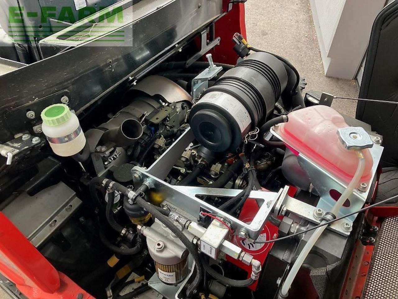 Valet de ferme Manitou mla 4-50: photos 6 Valet de ferme Manitou mla 4-50: photos 6