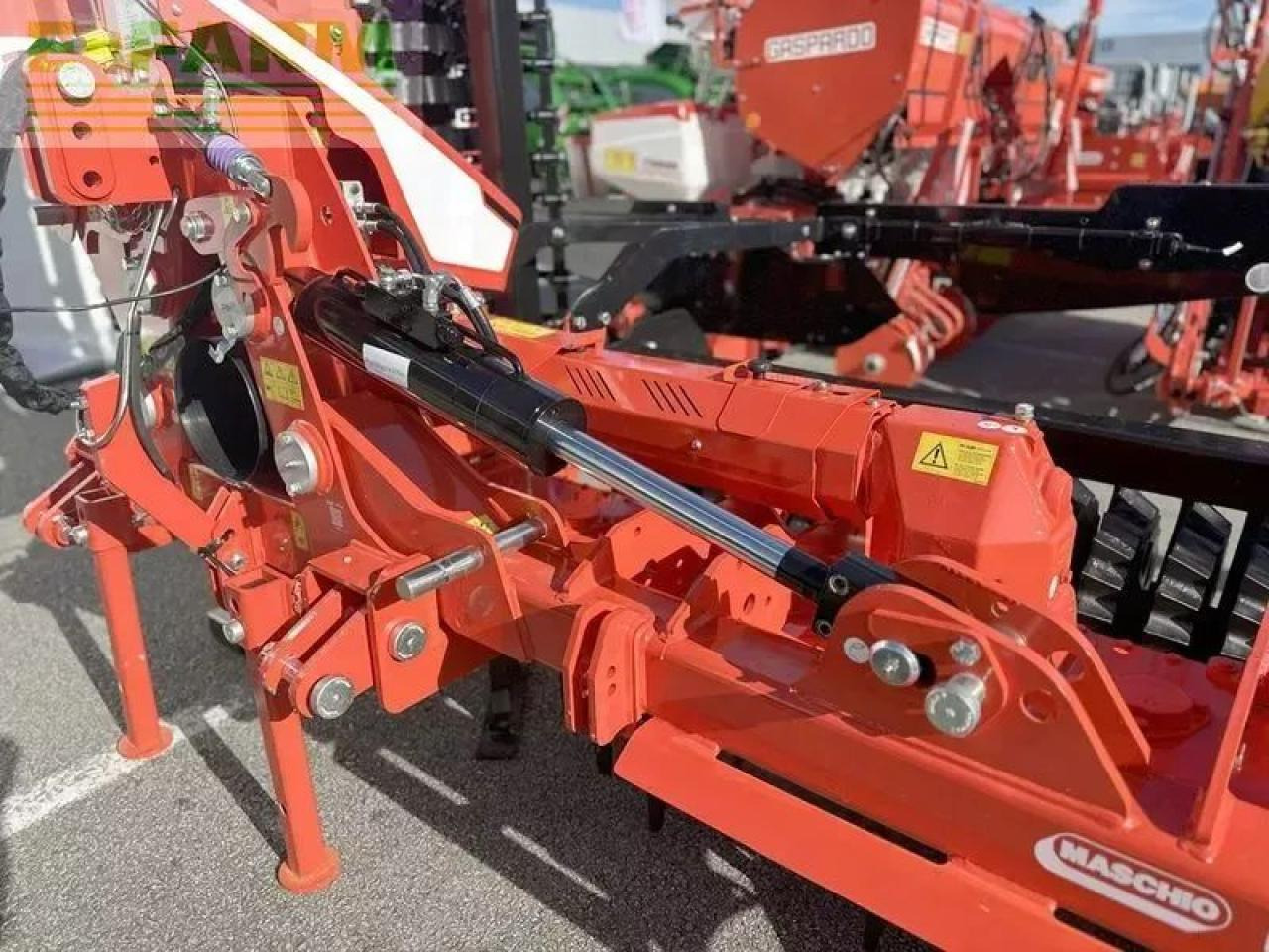 Maschio falco super 5000 kreiselegge klappbar - Outils du sol: photos 4 Maschio falco super 5000 kreiselegge klappbar - Outils du sol: photos 4