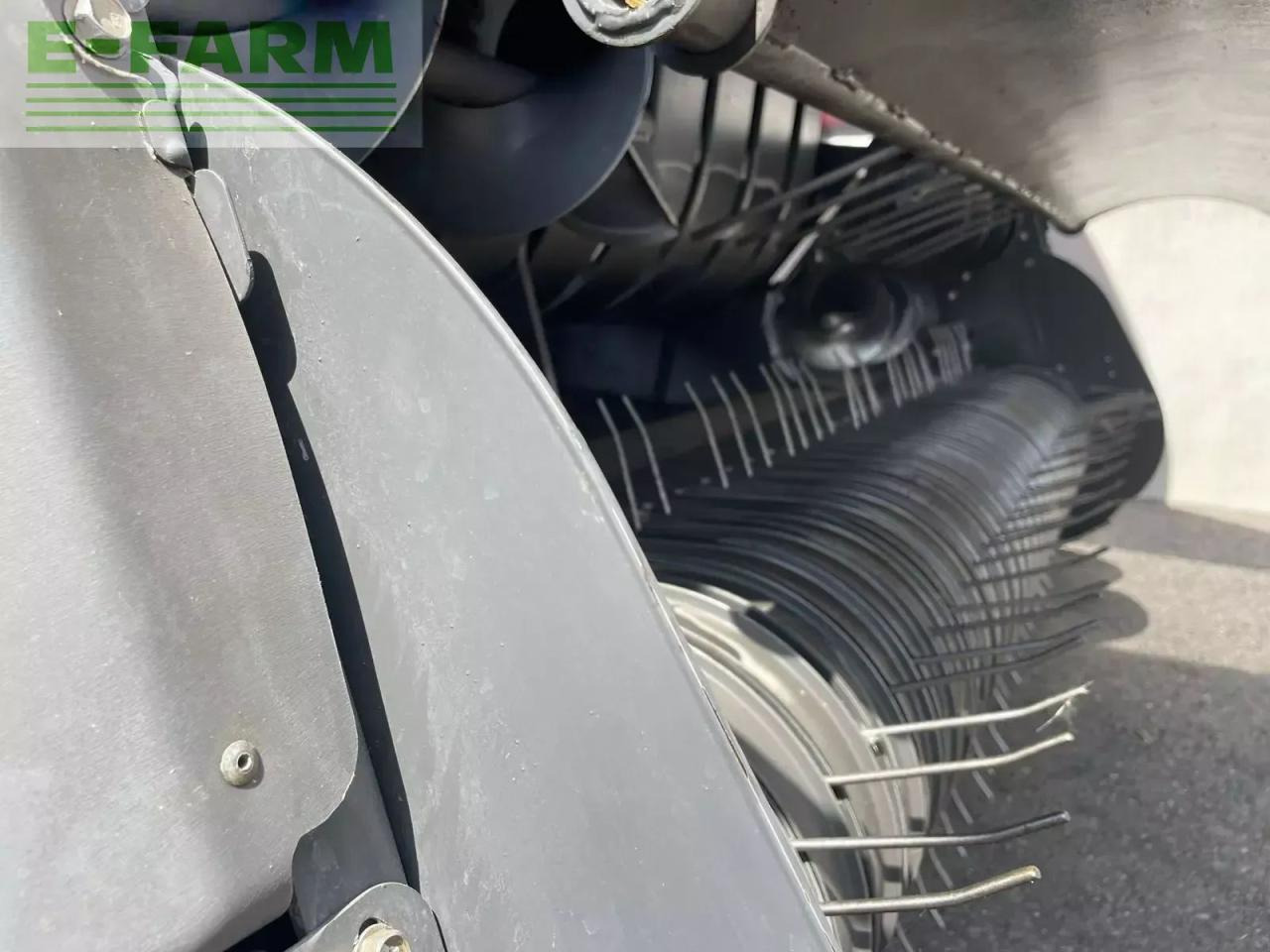 Massey Ferguson 2190 - Presse à balles cubiques: photos 2 Massey Ferguson 2190 - Presse à balles cubiques: photos 2