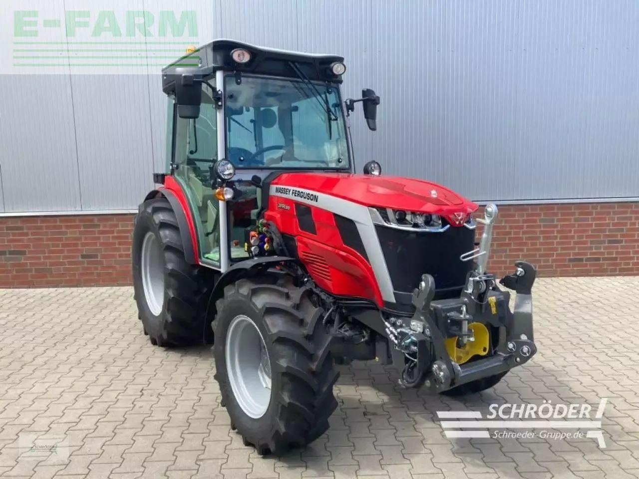 Massey Ferguson 3fr.85 cab efficient - Tracteur agricole: photos 1 Massey Ferguson 3fr.85 cab efficient - Tracteur agricole: photos 1