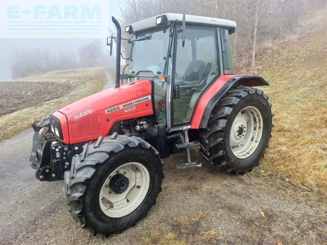 Massey Ferguson 4255-4 kl - Tracteur agricole: photos 1 Massey Ferguson 4255-4 kl - Tracteur agricole: photos 1