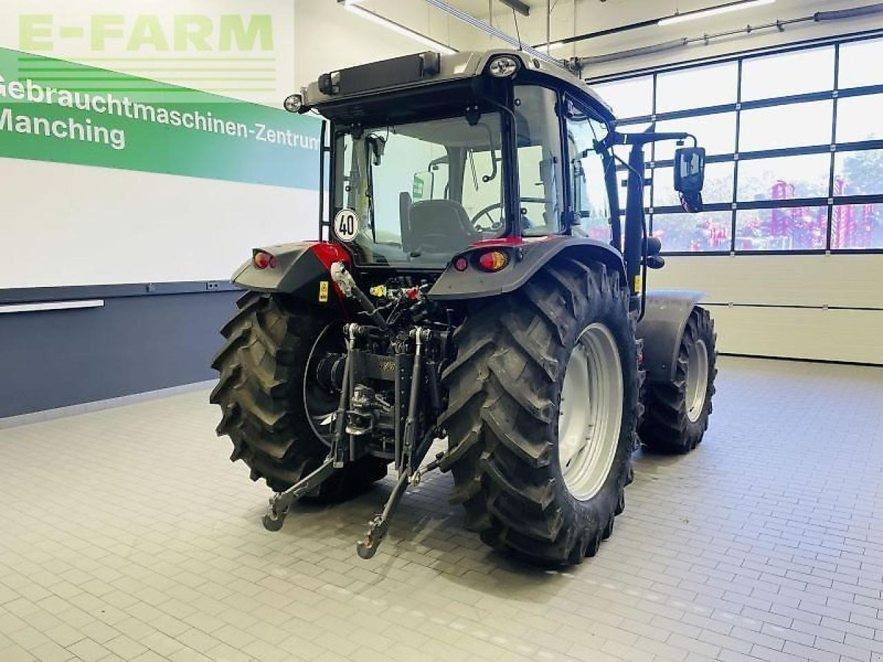 Massey Ferguson 4709 m dyna-2 essential - Tracteur agricole: photos 5 Massey Ferguson 4709 m dyna-2 essential - Tracteur agricole: photos 5