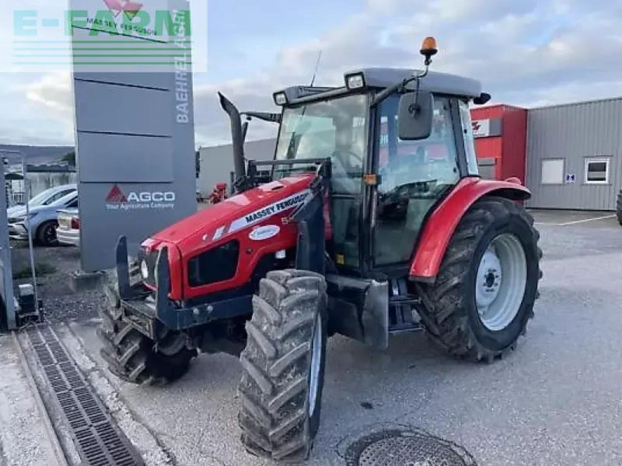 Massey Ferguson 5455 - Tracteur agricole: photos 1 Massey Ferguson 5455 - Tracteur agricole: photos 1