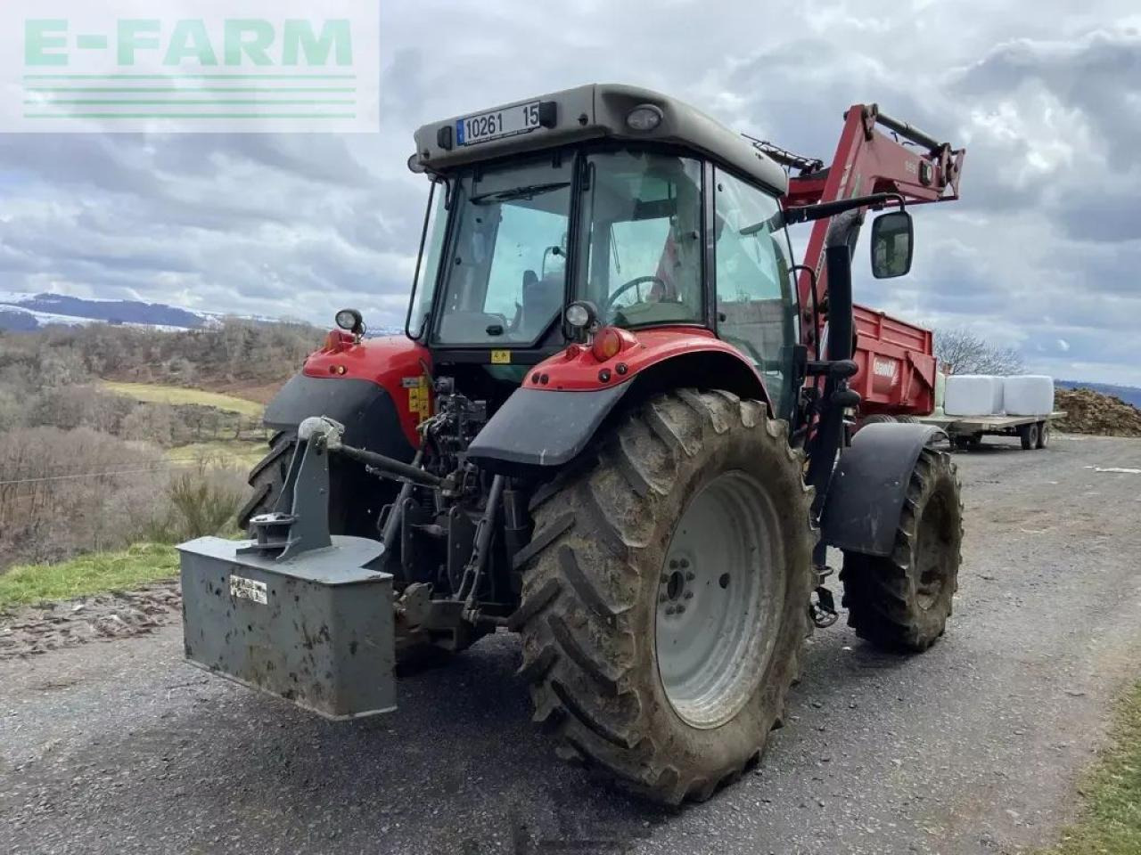 Massey Ferguson 5611 dyna-6 essential Essential - Tracteur agricole: photos 3 Massey Ferguson 5611 dyna-6 essential Essential - Tracteur agricole: photos 3