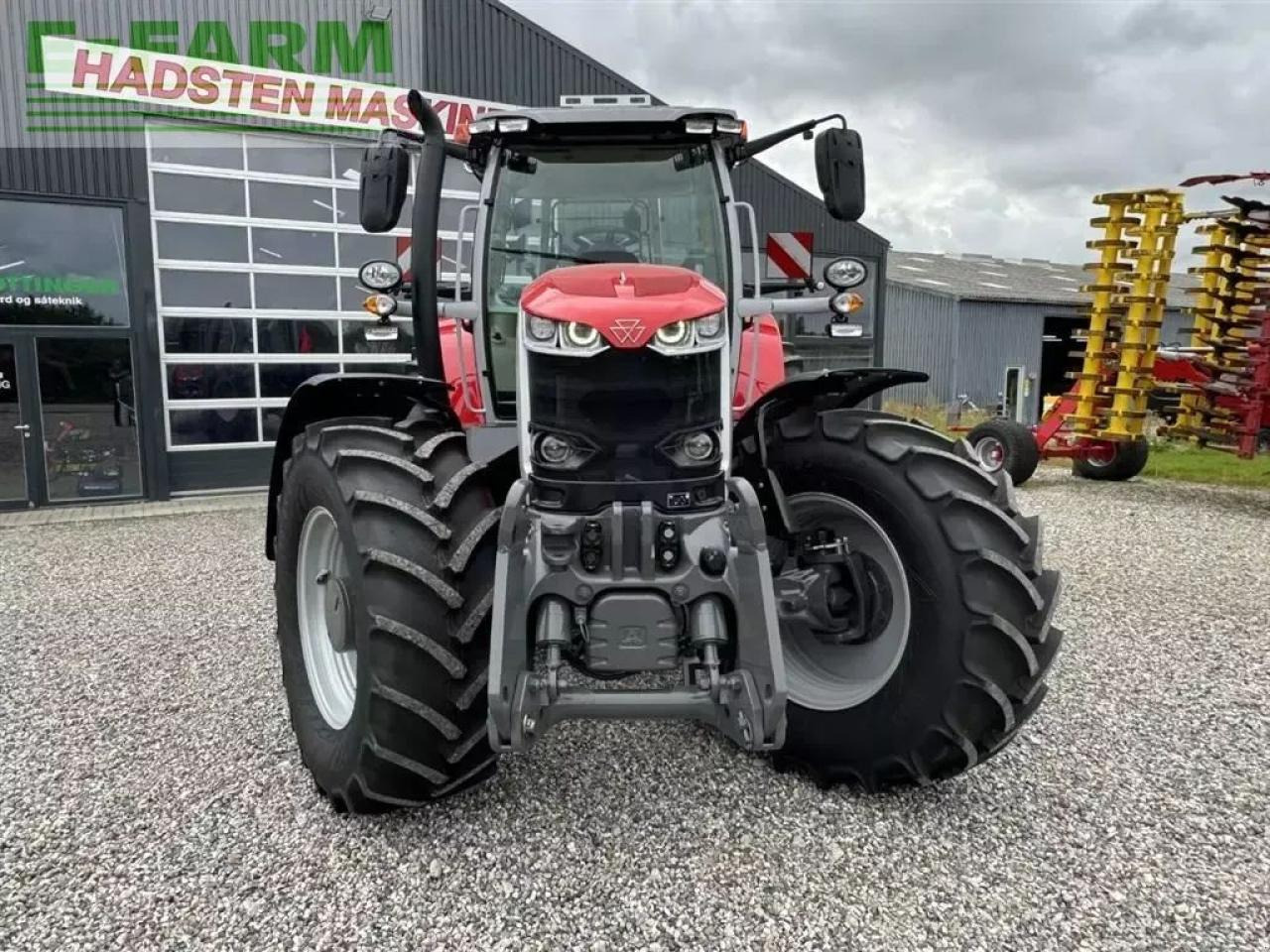 Massey Ferguson 7s.210 dyna vt exclusive Exclusive - Tracteur agricole: photos 4 Massey Ferguson 7s.210 dyna vt exclusive Exclusive - Tracteur agricole: photos 4