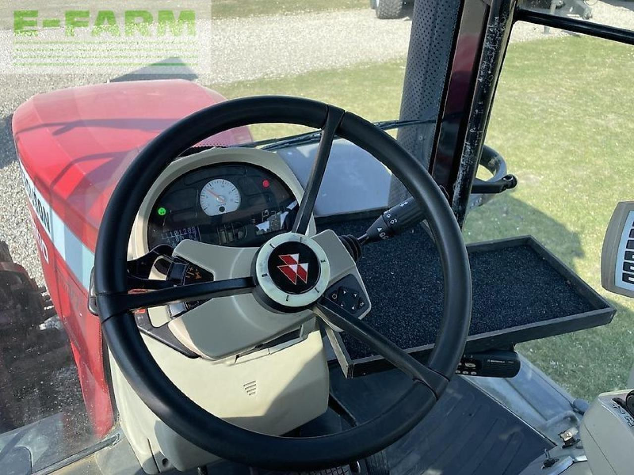 Massey Ferguson 8690 - Tracteur agricole: photos 3 Massey Ferguson 8690 - Tracteur agricole: photos 3