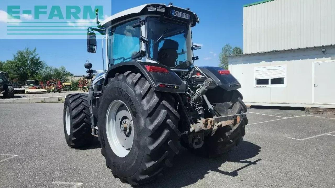 Massey Ferguson 8s.305 dyna-vt exclusive Exclusive - Tracteur agricole: photos 3 Massey Ferguson 8s.305 dyna-vt exclusive Exclusive - Tracteur agricole: photos 3