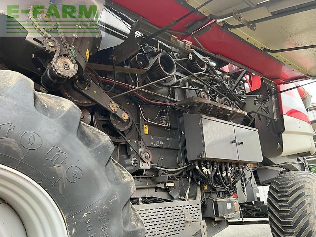 Moissonneuse-batteuse Massey Ferguson 9280: photos 17