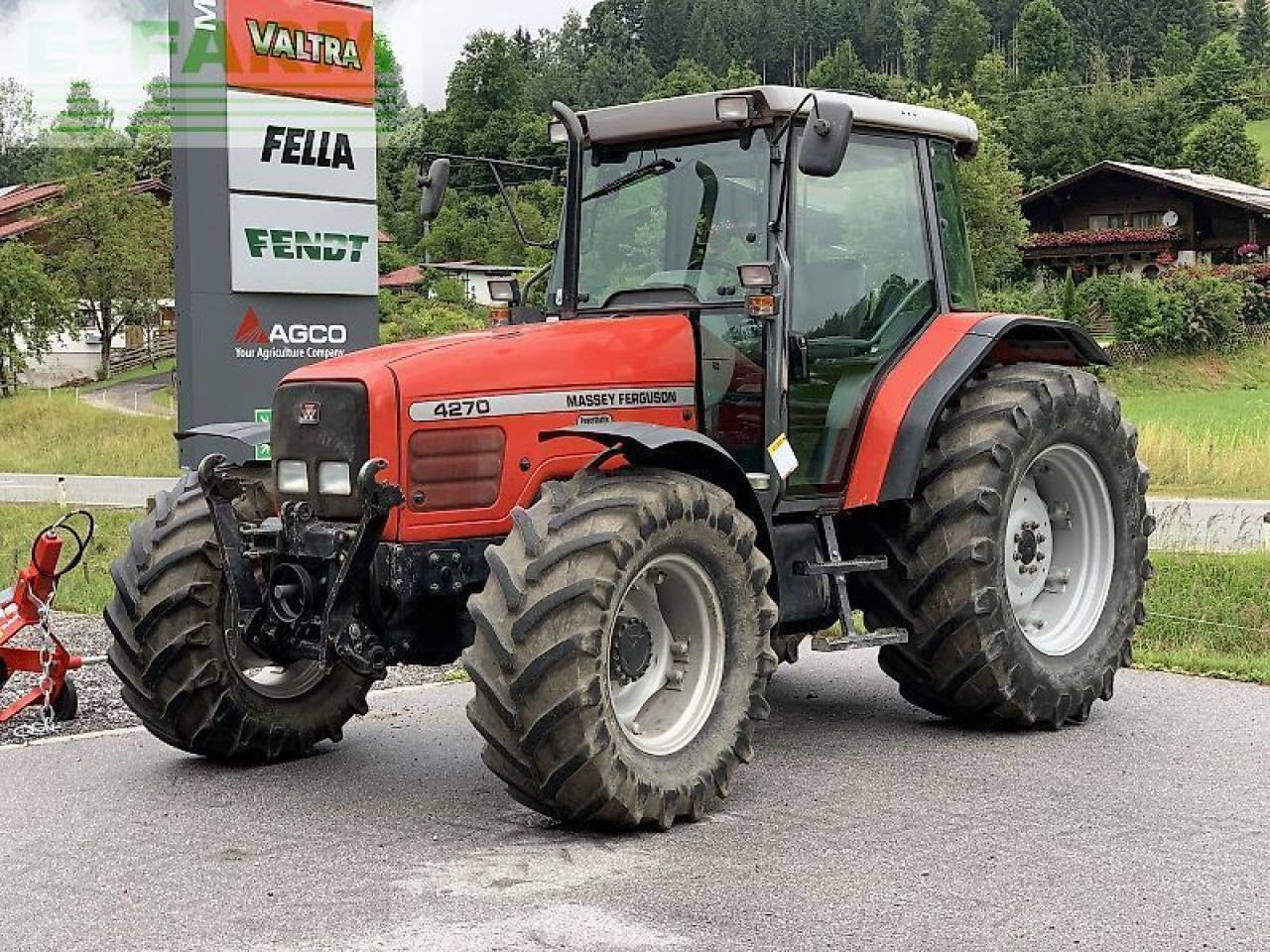 Massey Ferguson mf 4270 - Tracteur agricole: photos 2 Massey Ferguson mf 4270 - Tracteur agricole: photos 2