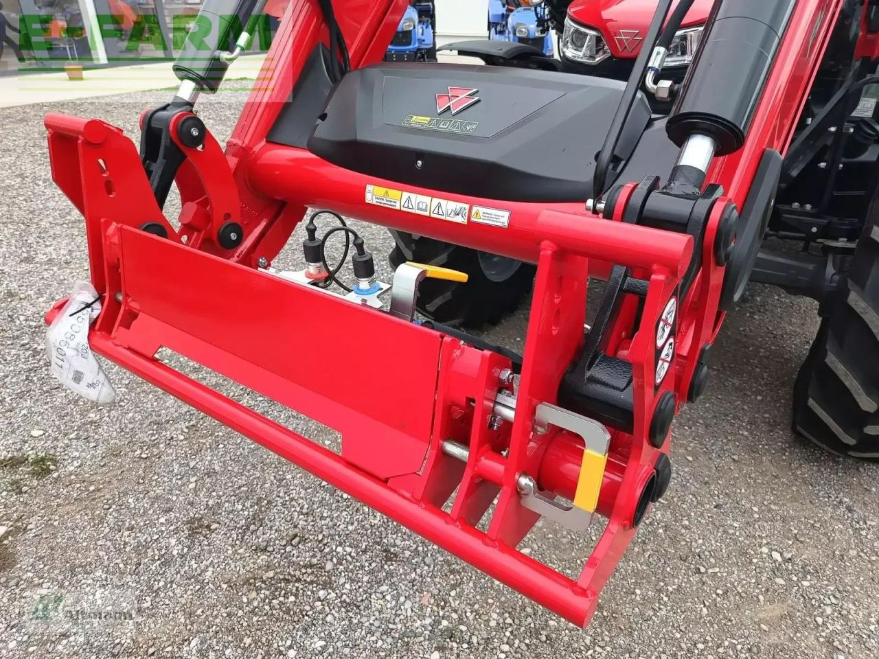 Massey Ferguson mf 4708 m kabine - Tracteur agricole: photos 5 Massey Ferguson mf 4708 m kabine - Tracteur agricole: photos 5