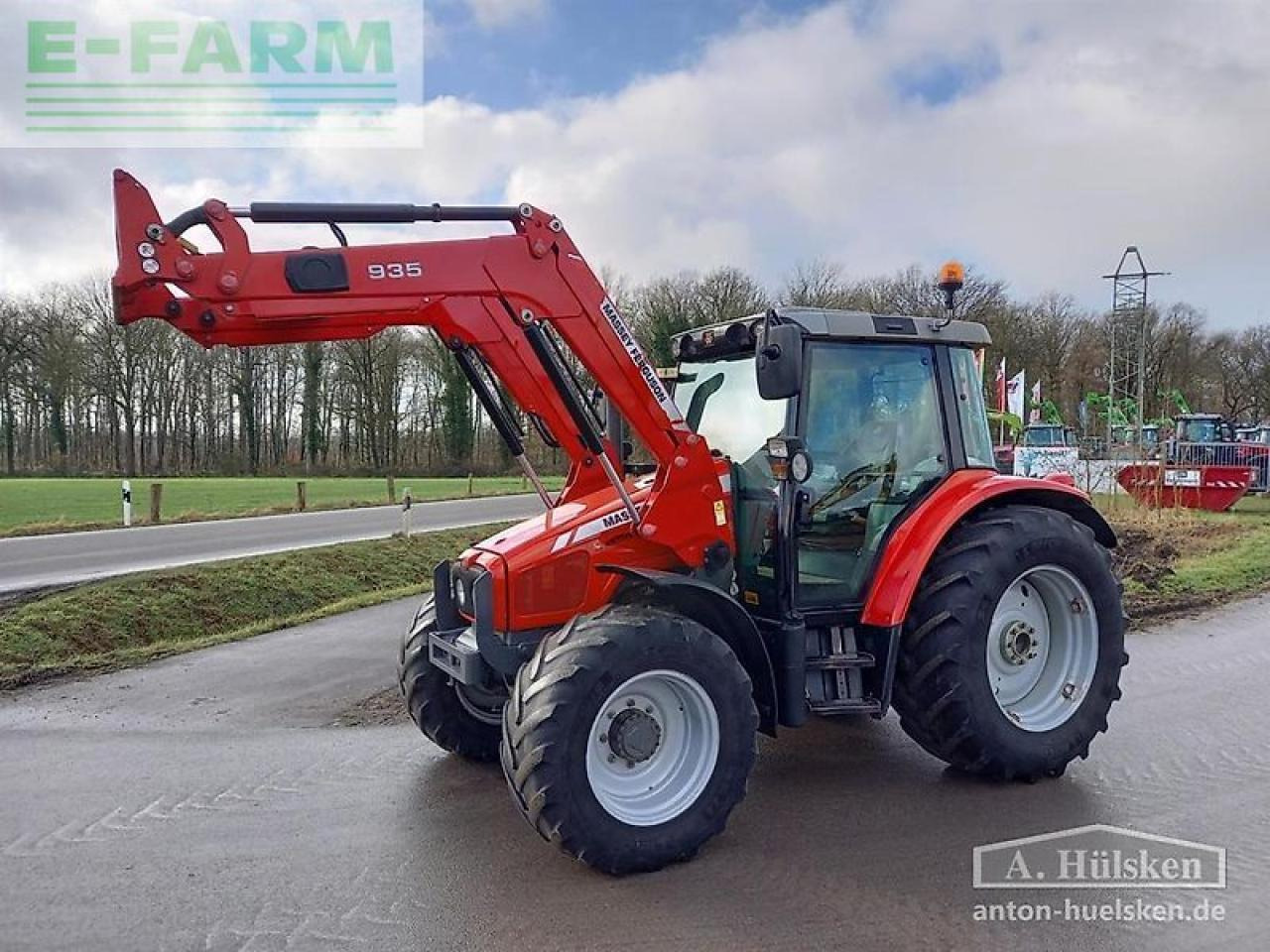 Massey Ferguson mf 5435 mit frontlader - Tracteur agricole: photos 1 Massey Ferguson mf 5435 mit frontlader - Tracteur agricole: photos 1