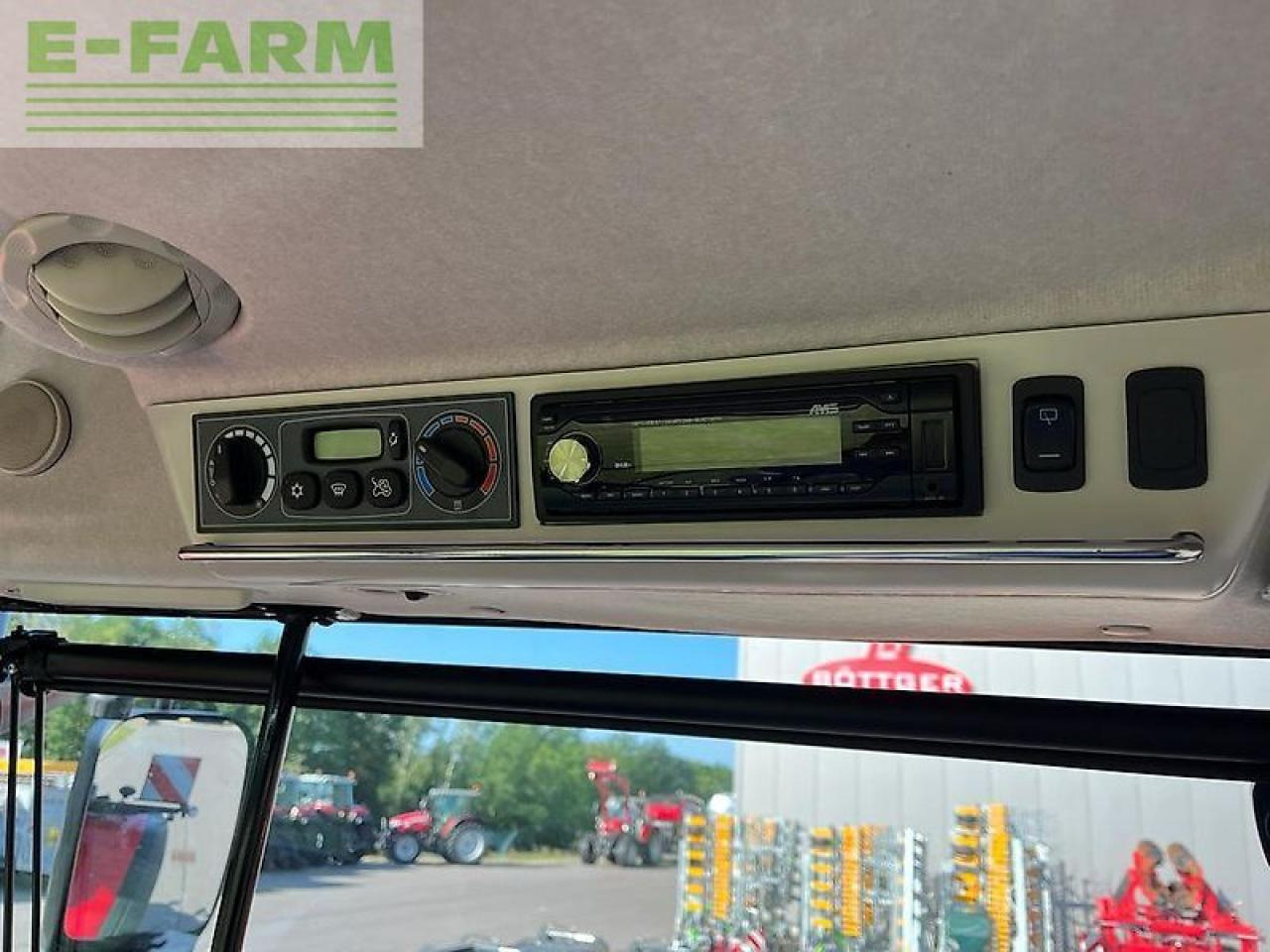 Massey Ferguson mf 8740 s dyna-vt exclusive Exclusive - Tracteur agricole: photos 5 Massey Ferguson mf 8740 s dyna-vt exclusive Exclusive - Tracteur agricole: photos 5