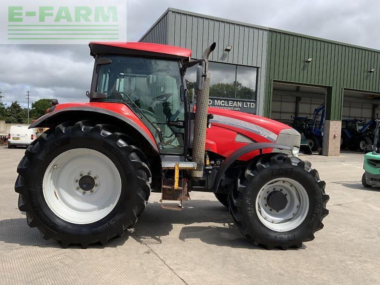 McCormick xtx 185 xtra speed tractor (st22693) - Tracteur agricole: photos 1 McCormick xtx 185 xtra speed tractor (st22693) - Tracteur agricole: photos 1