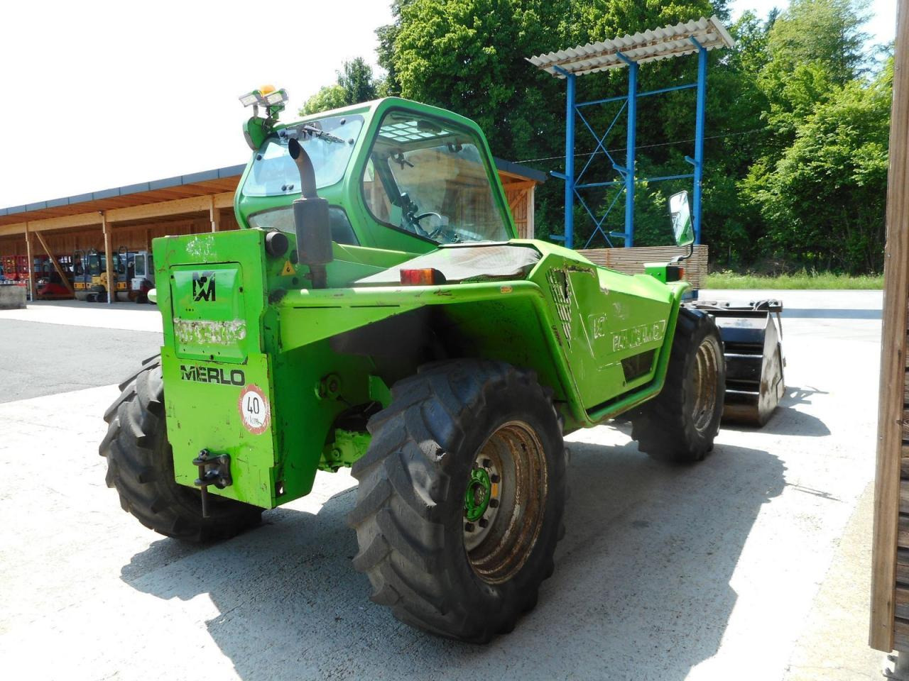 Merlo p33.7kt mit schaufel + greiferschaufel + gabel - Chariot télescopique: photos 4 Merlo p33.7kt mit schaufel + greiferschaufel + gabel - Chariot télescopique: photos 4