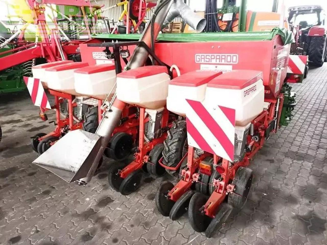 Mustang mte 300 6-reihige einzelkornsämaschine t - Semoir monograine: photos 4 Mustang mte 300 6-reihige einzelkornsämaschine t - Semoir monograine: photos 4