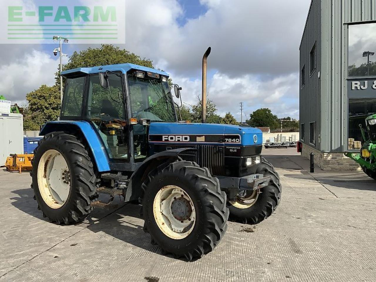 New Holland 7840 power star sle tractor (st24084) - Tracteur agricole: photos 2 New Holland 7840 power star sle tractor (st24084) - Tracteur agricole: photos 2