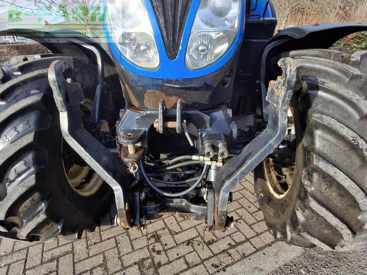 New Holland T7 200 - Tracteur agricole: photos 3 New Holland T7 200 - Tracteur agricole: photos 3
