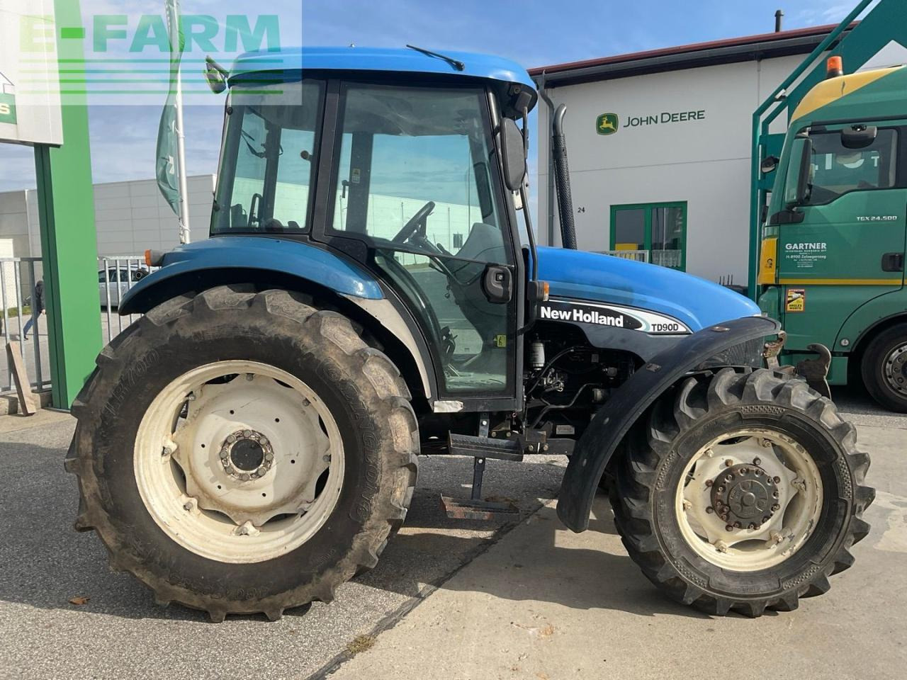 New Holland TD90D D - Tracteur agricole: photos 5 New Holland TD90D D - Tracteur agricole: photos 5