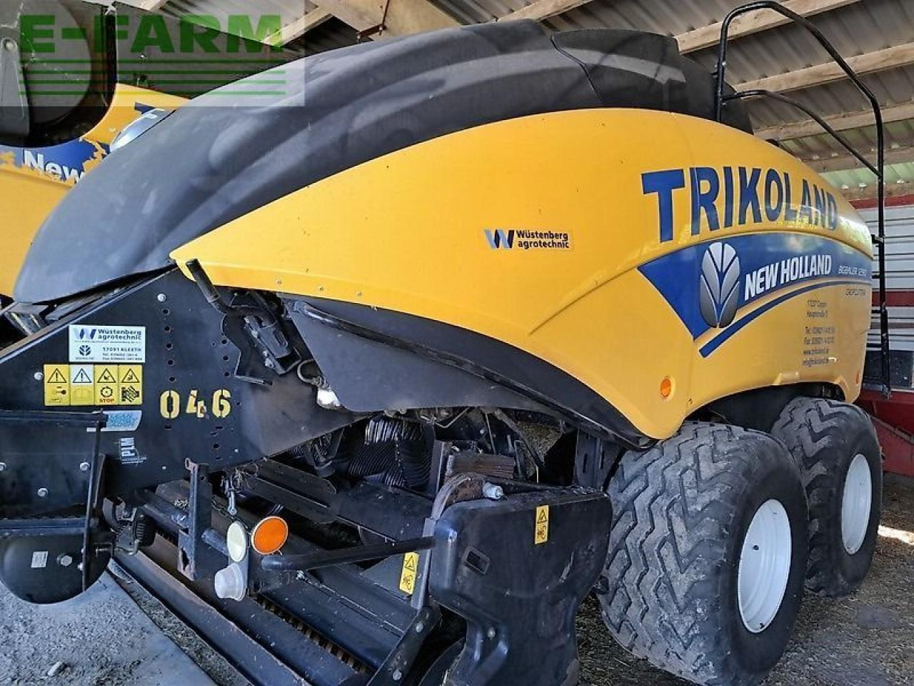 New Holland bb 1290 r - Presse à balles cubiques: photos 4 New Holland bb 1290 r - Presse à balles cubiques: photos 4
