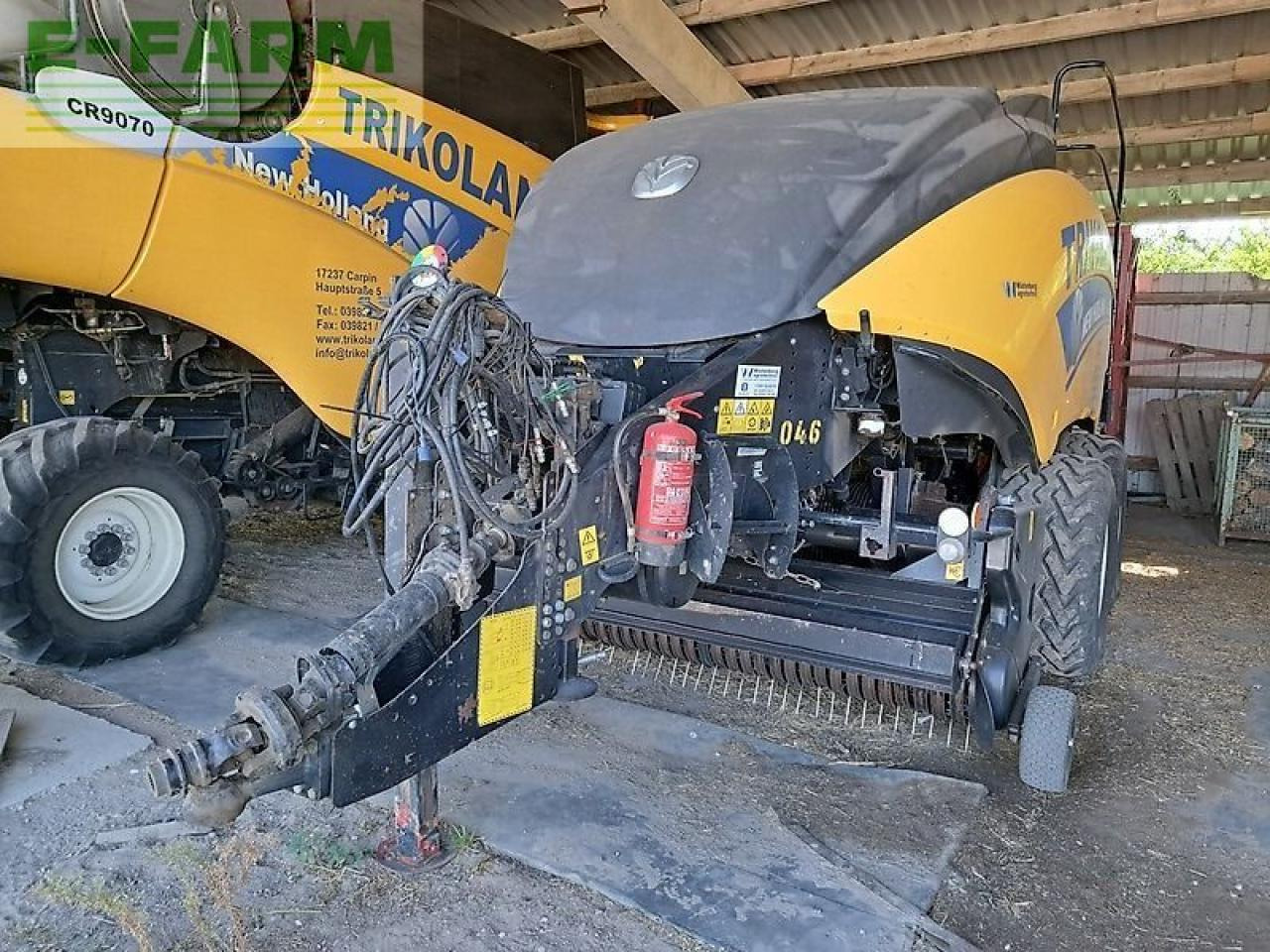 New Holland bb 1290 r - Presse à balles cubiques: photos 2 New Holland bb 1290 r - Presse à balles cubiques: photos 2