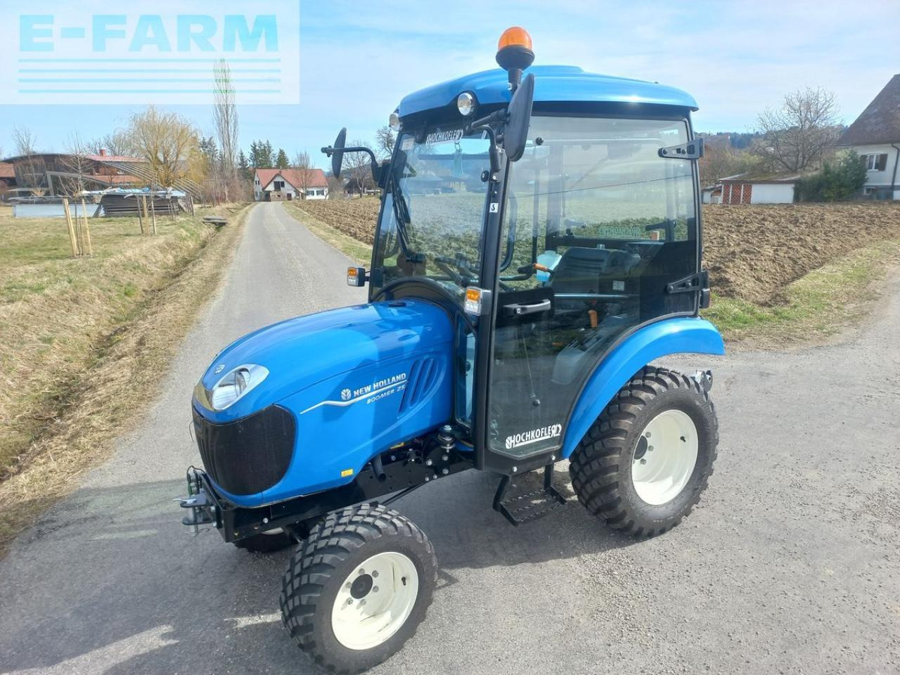 New Holland boomer 25 - Tracteur agricole: photos 1 New Holland boomer 25 - Tracteur agricole: photos 1