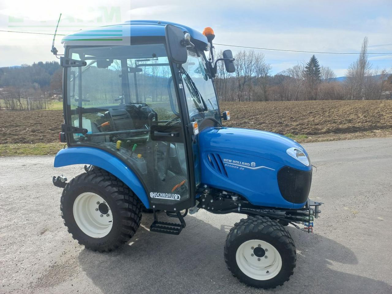 New Holland boomer 25 - Tracteur agricole: photos 4 New Holland boomer 25 - Tracteur agricole: photos 4