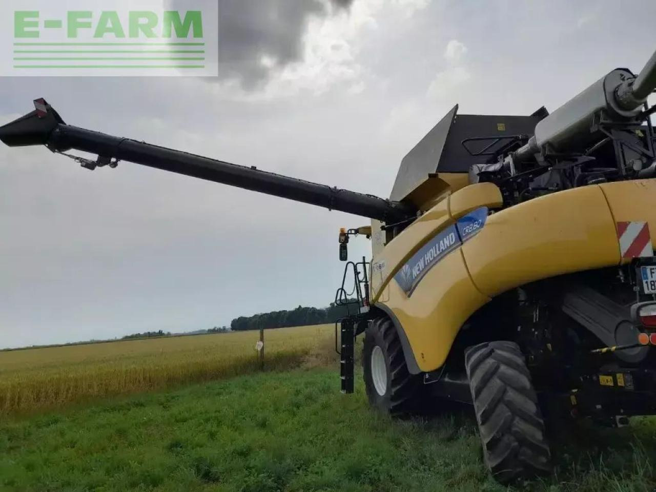 New Holland cr 8.80 - Moissonneuse-batteuse: photos 5 New Holland cr 8.80 - Moissonneuse-batteuse: photos 5