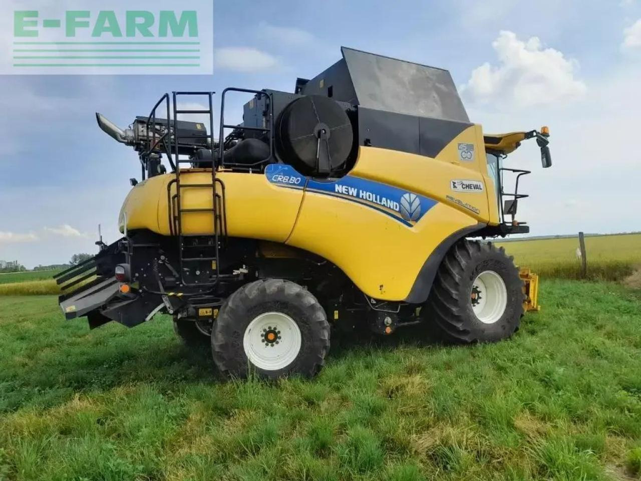 New Holland cr 8.80 - Moissonneuse-batteuse: photos 3 New Holland cr 8.80 - Moissonneuse-batteuse: photos 3