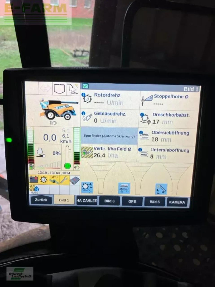 New Holland cr 8.80 - Moissonneuse-batteuse: photos 4 New Holland cr 8.80 - Moissonneuse-batteuse: photos 4