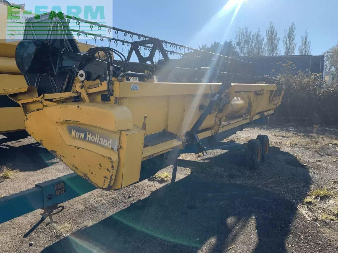 New Holland cr 9070 - Moissonneuse-batteuse: photos 5 New Holland cr 9070 - Moissonneuse-batteuse: photos 5