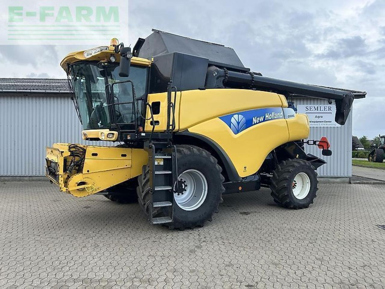 New Holland cr 980 - Moissonneuse-batteuse: photos 1 New Holland cr 980 - Moissonneuse-batteuse: photos 1