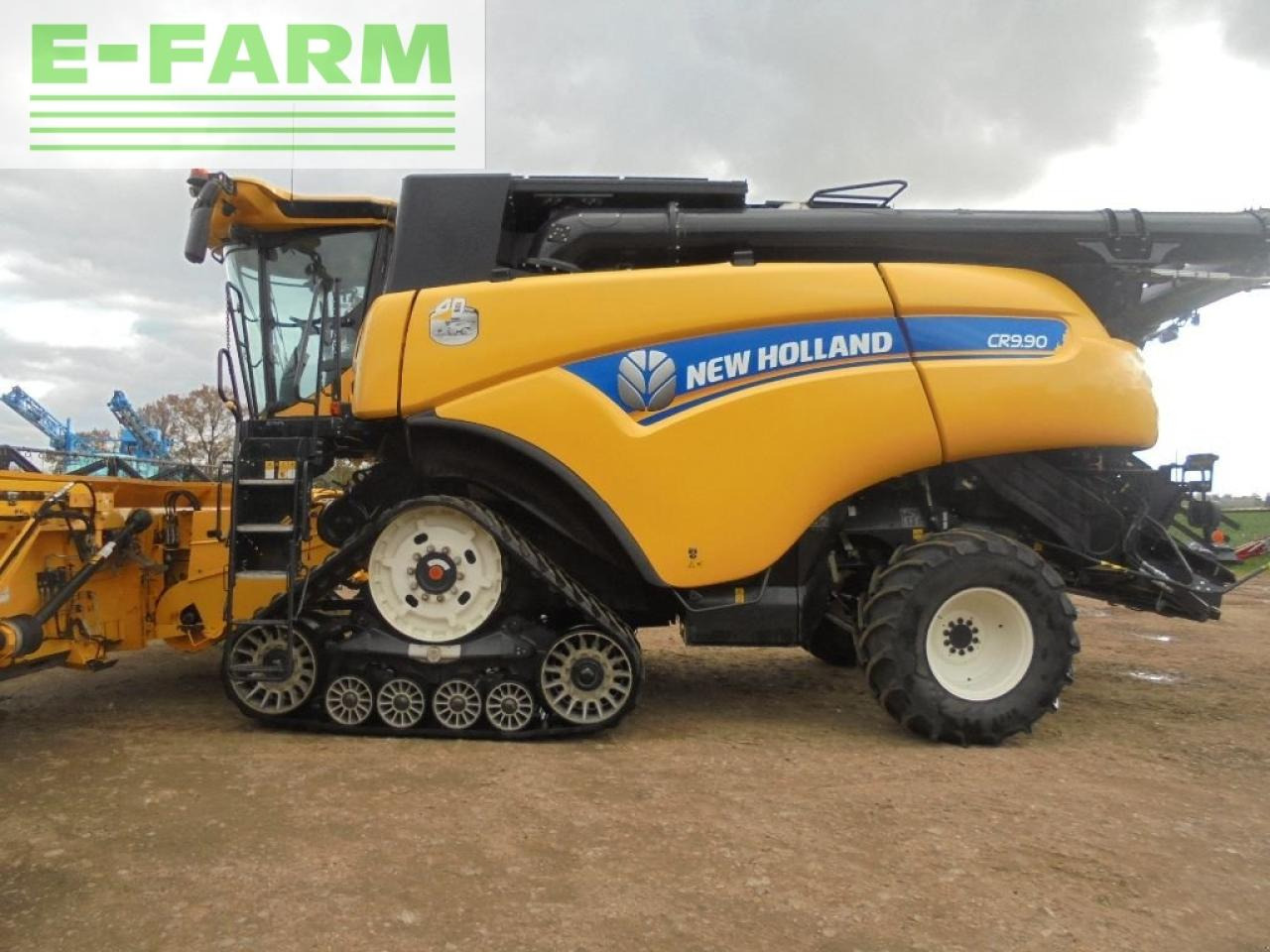 New Holland cr9.90 - Moissonneuse-batteuse: photos 2 New Holland cr9.90 - Moissonneuse-batteuse: photos 2