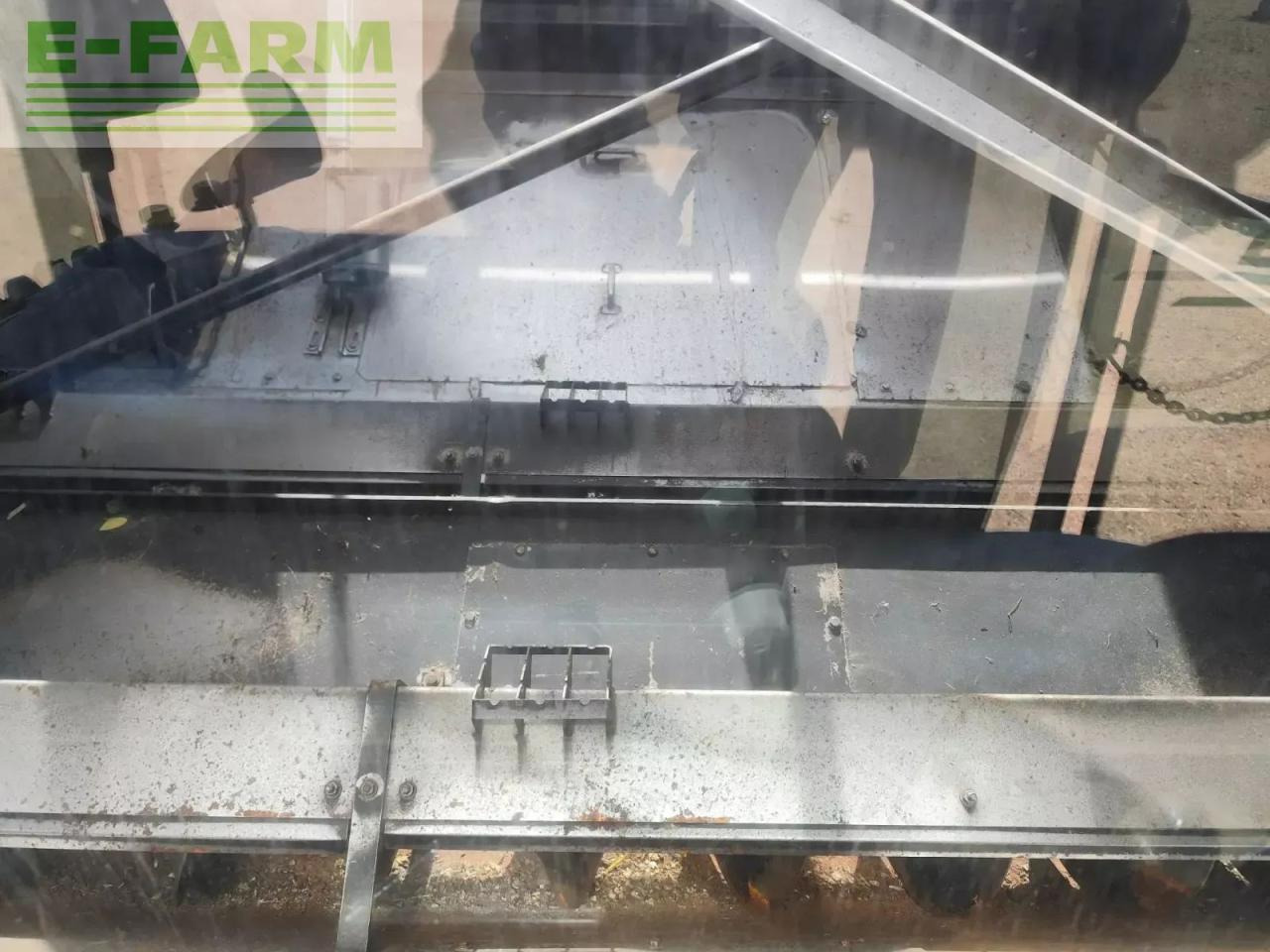 New Holland cr9080 - Moissonneuse-batteuse: photos 5 New Holland cr9080 - Moissonneuse-batteuse: photos 5