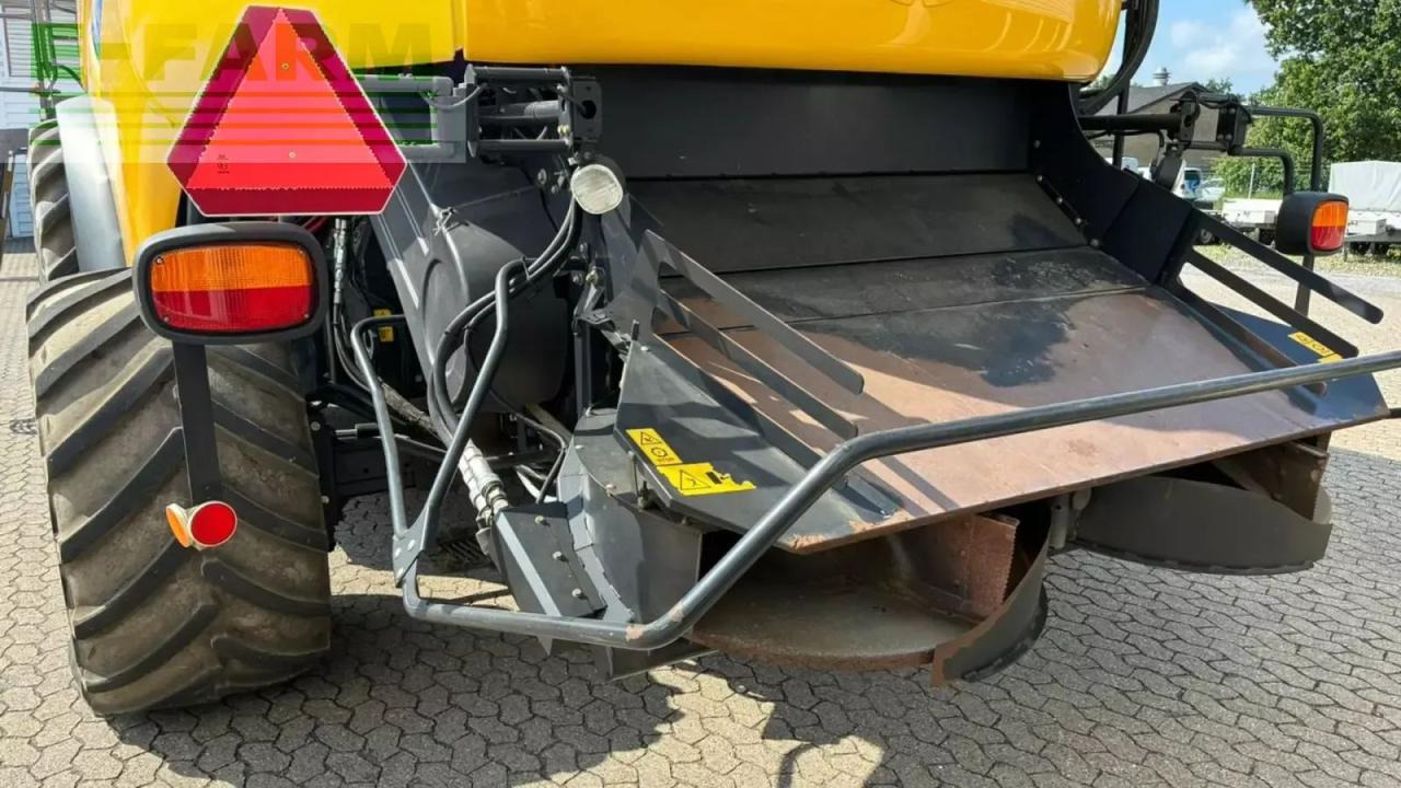 New Holland cr9090 cr9090 - Moissonneuse-batteuse: photos 5 New Holland cr9090 cr9090 - Moissonneuse-batteuse: photos 5